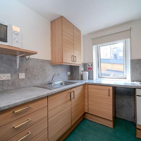Joivy Budget 4,5 And 6 Bed Private Flats, In Historic Old Town (Adults Only) EDI Buitenkant foto
